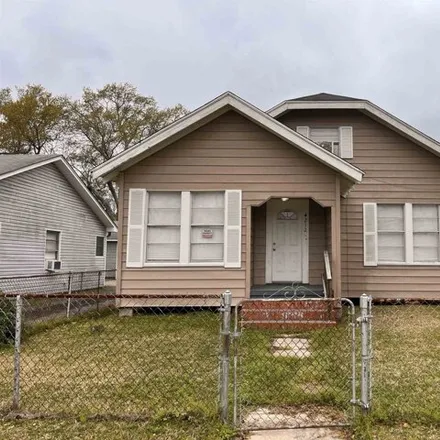 Buy this 3 bed house on 272 East Irby Street in Beaumont, TX 77705