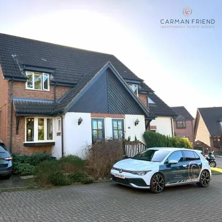 Buy this 3 bed duplex on Barnaby Chase in Clutton, CH3 9SH