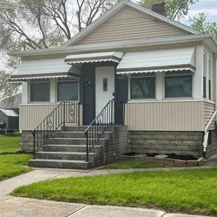 Buy this 2 bed house on 507 Tiffin Avenue in Sandusky, OH 44870