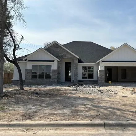 Buy this 4 bed house on 4642 Hickory Road in Temple, TX 76502