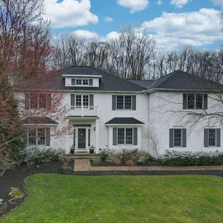 Buy this 5 bed house on 23 Wilding Chase in Chagrin Falls, Cuyahoga County