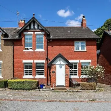 Image 1 - Castlewood Cottages, Highwalls Road, Dinas Powys, CF64 4AN, United Kingdom - Duplex for sale