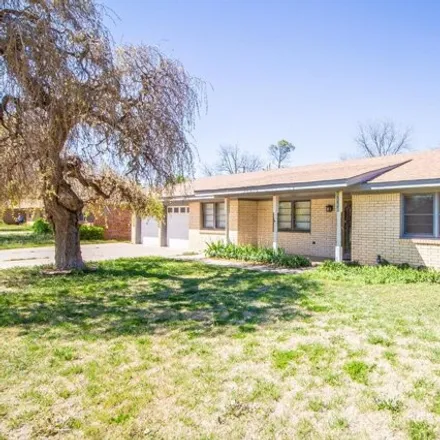 Buy this 4 bed house on 5522 28th Street in Lubbock, TX 79407
