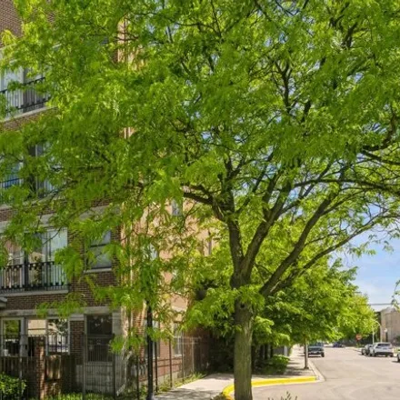 Buy this 2 bed condo on 2455 West Harrison Street in Chicago, IL 60612