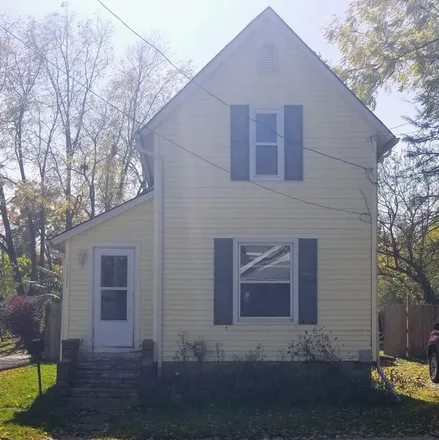 Buy this 3 bed house on 1311 Young Street in Owosso, MI 48867