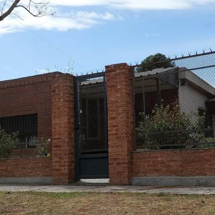 Buy this 2 bed house on Wilson 301 in B1852 EMM Burzaco, Argentina
