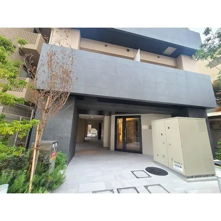 Rent this 1 bed apartment on 7-Eleven in Shin Ohashi Dori Avenue, Oshima 3