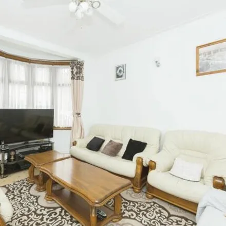 Buy this 5 bed townhouse on Central Park Road in London, E6 3AB