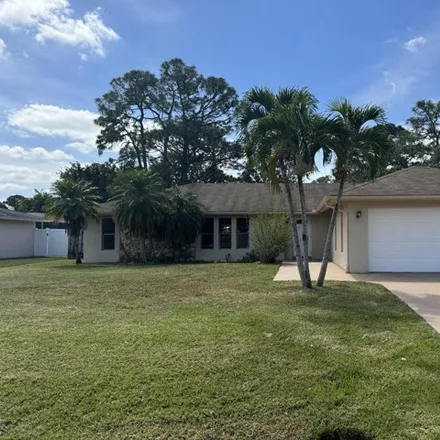 Image 1 - 1026 Southeast Albatross Avenue, Port Saint Lucie, FL 34983, USA - House for sale