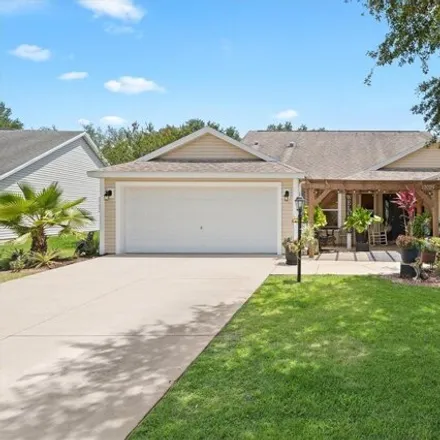 Buy this 3 bed house on 12029 Northeast 51st Circle in The Villages, FL 32162