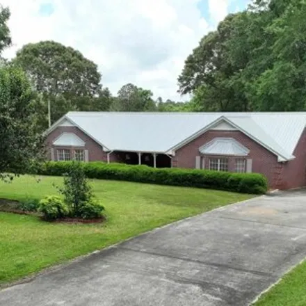 Buy this studio apartment on 487 County Road 89 in Chilton County, AL 35046