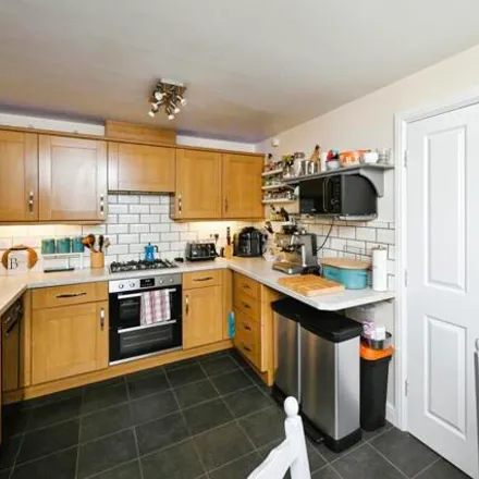 Image 7 - Piper Close, Mansfield Woodhouse, NG19 7GG, United Kingdom - Townhouse for sale