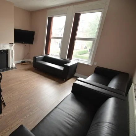 Rent this 7 bed house on Hyde Park Picture House in 73 Brudenell Road, Leeds