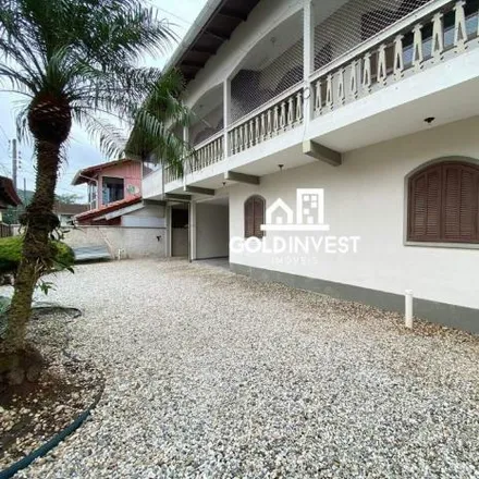 Rent this 6 bed house on Rua Gabriel Siegel in Guarani, Brusque - SC