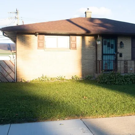 Buy this 2 bed house on 2031 Phillips Avenue in Racine, WI 53403