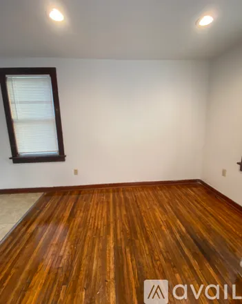 Rent this 1 bed house on 816 Saint Thomas Avenue