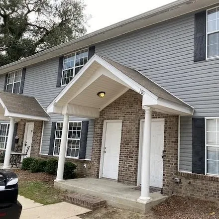Buy this 3 bed condo on 3104 Dian Road in Tallahassee, FL 32304