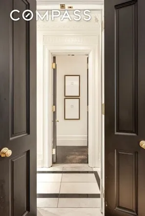 Image 4 - 55 East 76th Street, New York, NY 10021, USA - Apartment for sale