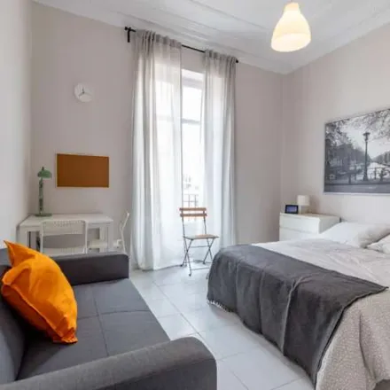 Rent this 6 bed apartment on Carrer de Borriana in 16, 46005 Valencia