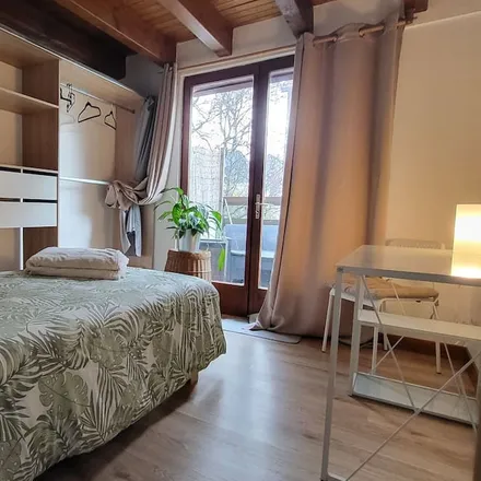 Rent this 3 bed apartment on 67300 Schiltigheim
