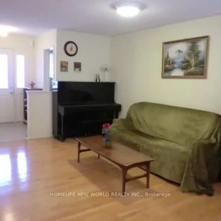 Rent this 3 bed apartment on 9 Ulson Drive in Richmond Hill, ON L4E 4W2