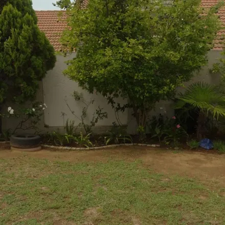 Image 2 - Broadacres Drive, Kengies Ext 21, Gauteng, 2055, South Africa - Townhouse for rent