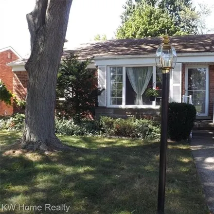 Rent this 3 bed house on 15895 Fox Avenue in Redford Charter Township, MI 48239