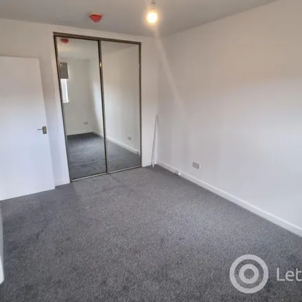 Image 4 - Coatbridge, Dunbeth Road after Alexander Street, Dunbeth Road, Coatbridge, ML5 3JW, United Kingdom - Apartment for rent