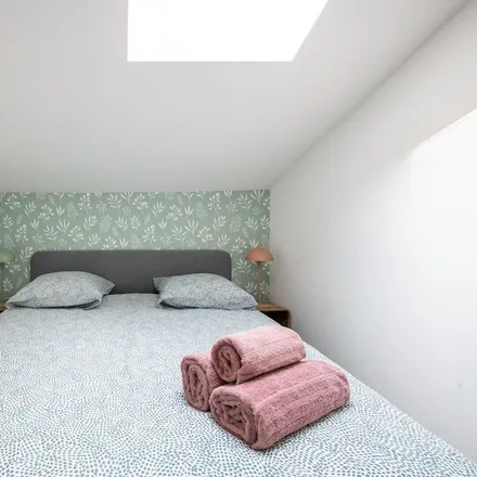 Rent this 2 bed house on Lyon in Métropole de Lyon, France