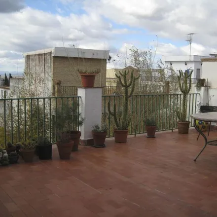 Rent this 1 bed apartment on Calle Abeja in 18010 Granada, Spain