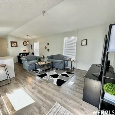 Image 3 - 1861 North 180 East, Tooele, UT 84074, USA - Apartment for sale