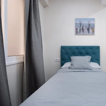 Rent this 2 bed apartment on Museo de Arte Contemporáneo Santa Cruz de La Palma in Calle Virgen de la Luz, 13