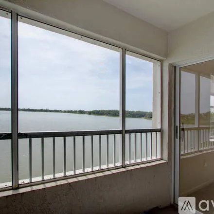 Image 6 - 2811 N Oakland Forest Dr, Unit 305 - Condo for rent