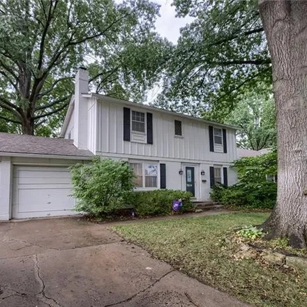 Image 1 - 7614 West 95th Terrace, Overland Park, KS 66212, USA - House for sale