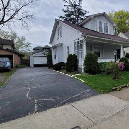 Buy this 3 bed house on 837 Staples Avenue in Kalamazoo, MI 49007