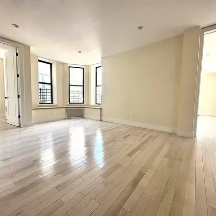 Rent this 4 bed apartment on 658 West 188th Street in New York, NY 10040