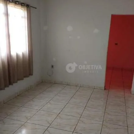 Buy this 3 bed house on Avenida Vasconcelos Costa in Osvaldo Rezende, Uberlândia - MG