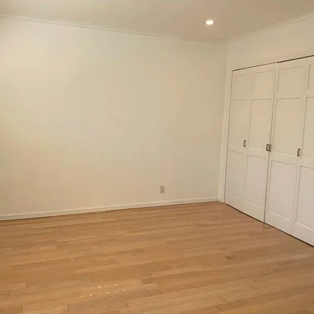 Rent this 2 bed apartment on 18th Court in Santa Monica, CA 90404