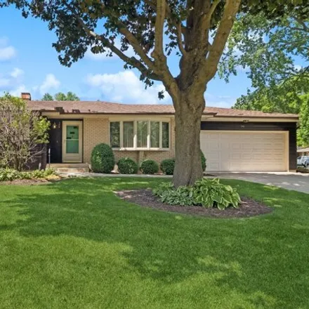 Buy this 3 bed house on 1849 Country Knoll Lane in Elgin, IL 60123
