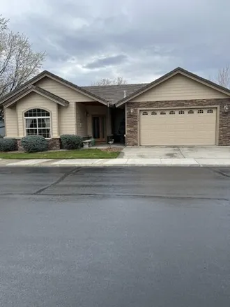 Buy this 2 bed house on 1938 Northwest 18th Street in Redmond, OR 97756