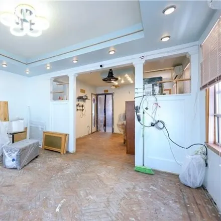 Image 5 - 1782 West 10th Street, New York, NY 11223, USA - Duplex for sale