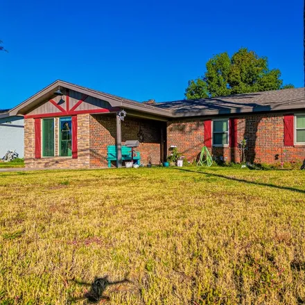 Buy this 3 bed house on 200 NW Avenue M in Andrews, TX 79714