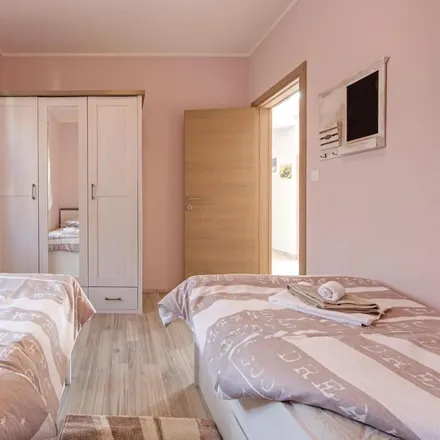 Image 7 - Vodnjan, Istria County, Croatia - House for rent