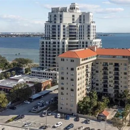 Rent this 1 bed condo on Ciro's Speakeasy and Supper Club in 2109 Bayshore Boulevard, Tampa