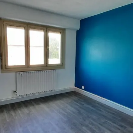 Rent this 4 bed apartment on 3 Rue du Petit Séminaire in 59400 Cambrai, France