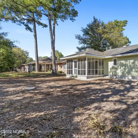 Image 4 - 513 Fairway Drive West, Sunset Beach, Brunswick County, NC 28468, USA - House for sale