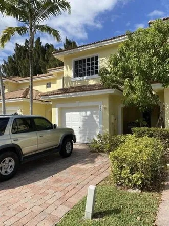 Image 2 - 939 Imperial Lake Road, Lake Belvedere Estates, Palm Beach County, FL 33413, USA - Townhouse for rent