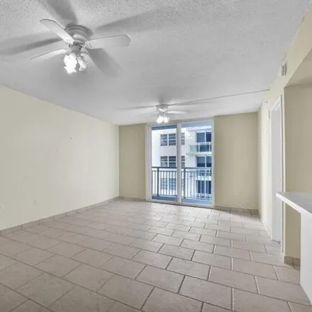 Image 4 - Port Royale Condominium Inc, 6969 Collins Avenue, Atlantic Heights, Miami Beach, FL 33141, USA - Condo for sale