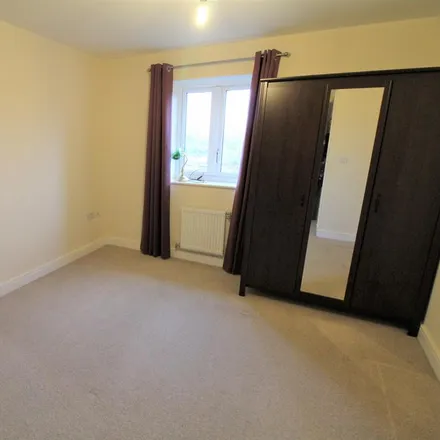 Image 6 - Beluga Close, Peterborough, PE2 8NE, United Kingdom - Duplex for rent