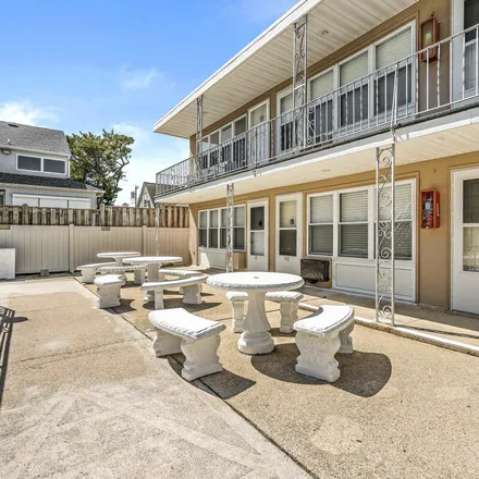 Image 2 - 414 East 4th Avenue, North Wildwood, Cape May County, NJ 08260, USA - Condo for sale